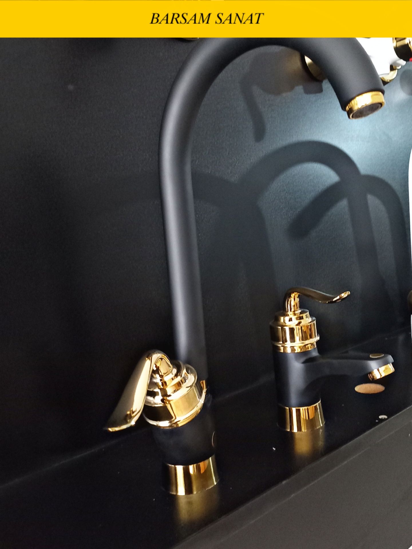 برسام صنعت مدل ونوس مشکی طلایی - Image 2